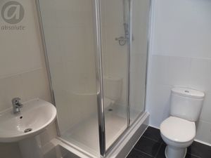 En-suite - click for photo gallery